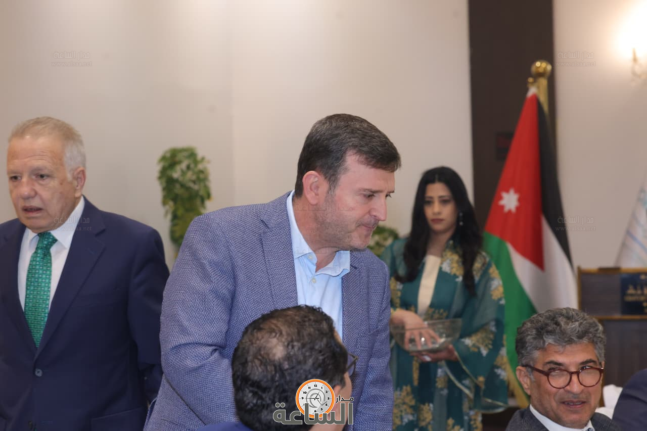 Madar Al-Saa Images 0.8438897630607474