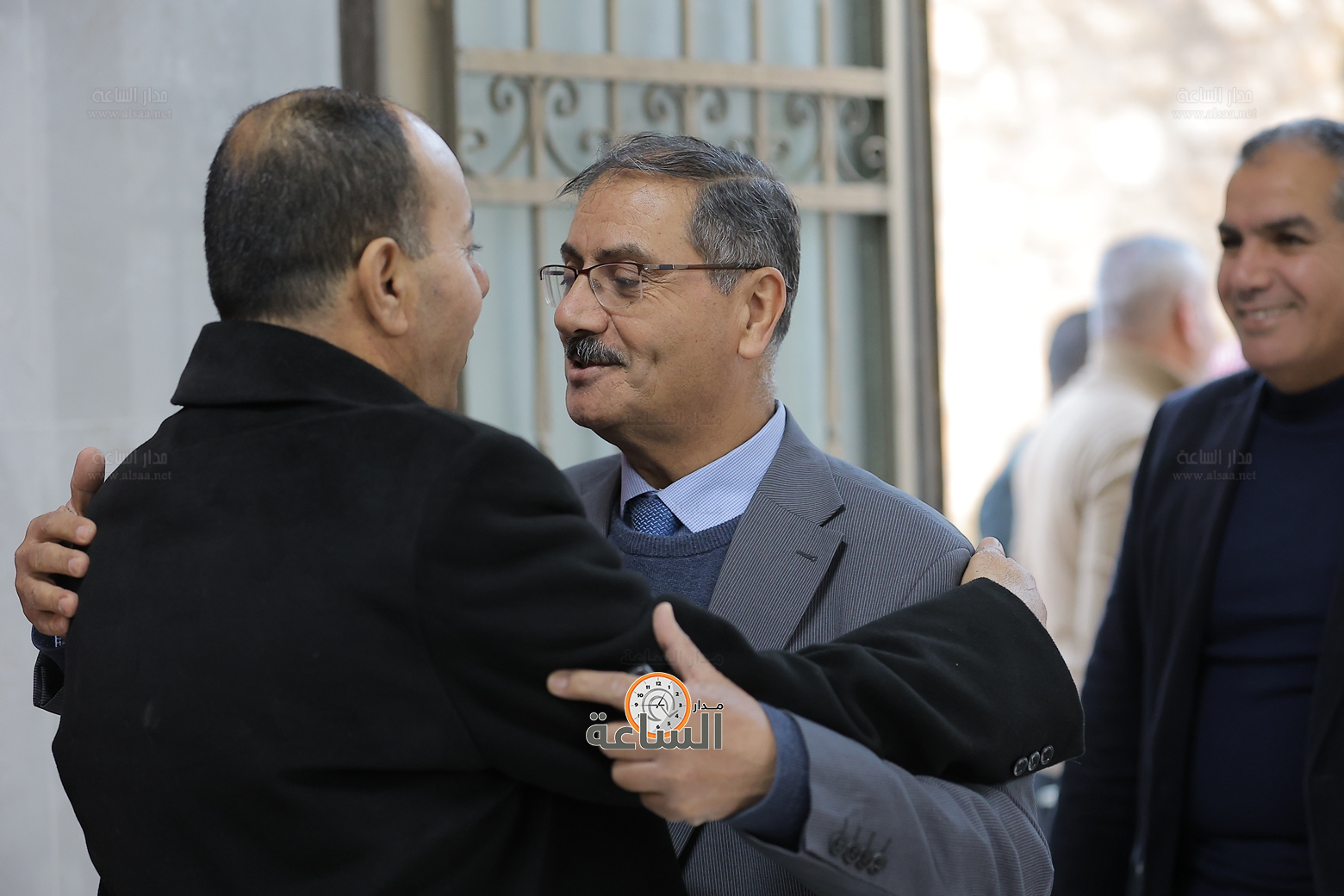 Madar Al-Saa Images 0.6689111619211812