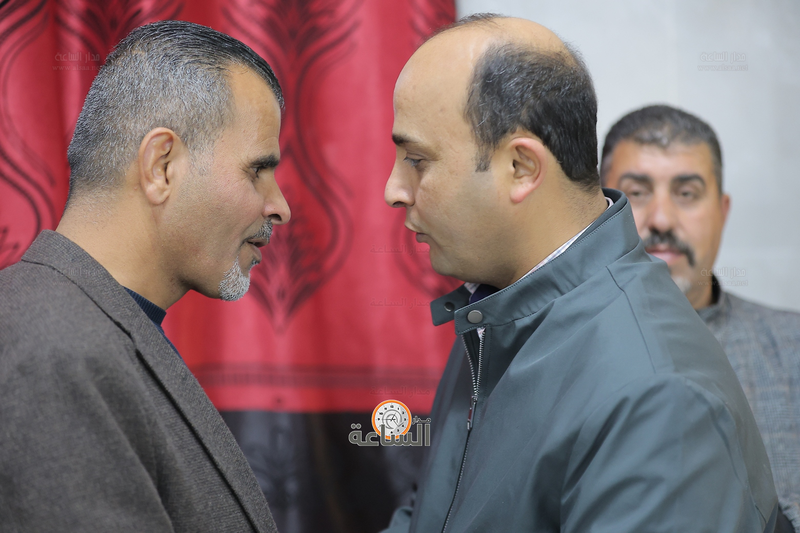 Madar Al-Saa Images 0.1682940377518054