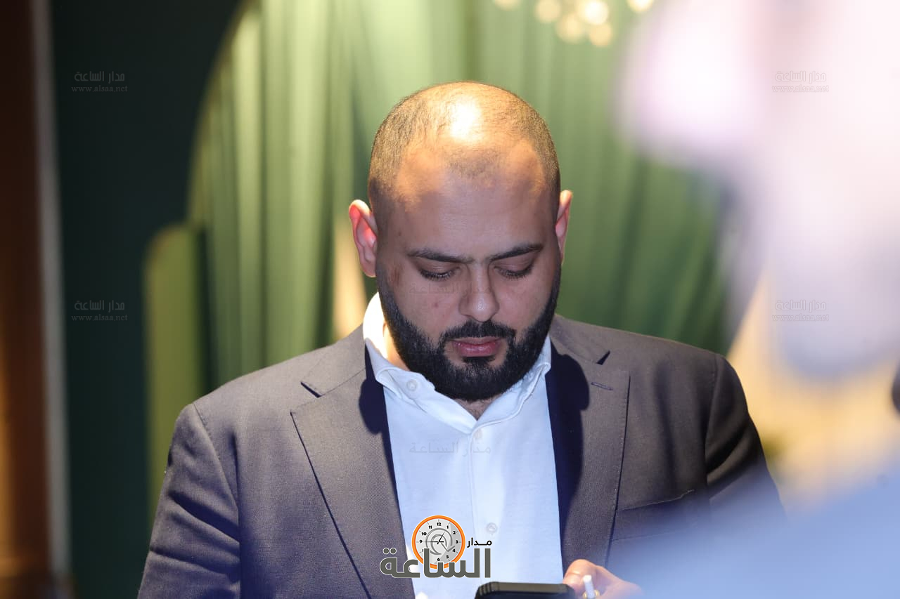 Madar Al-Saa Images 0.3709903601553154