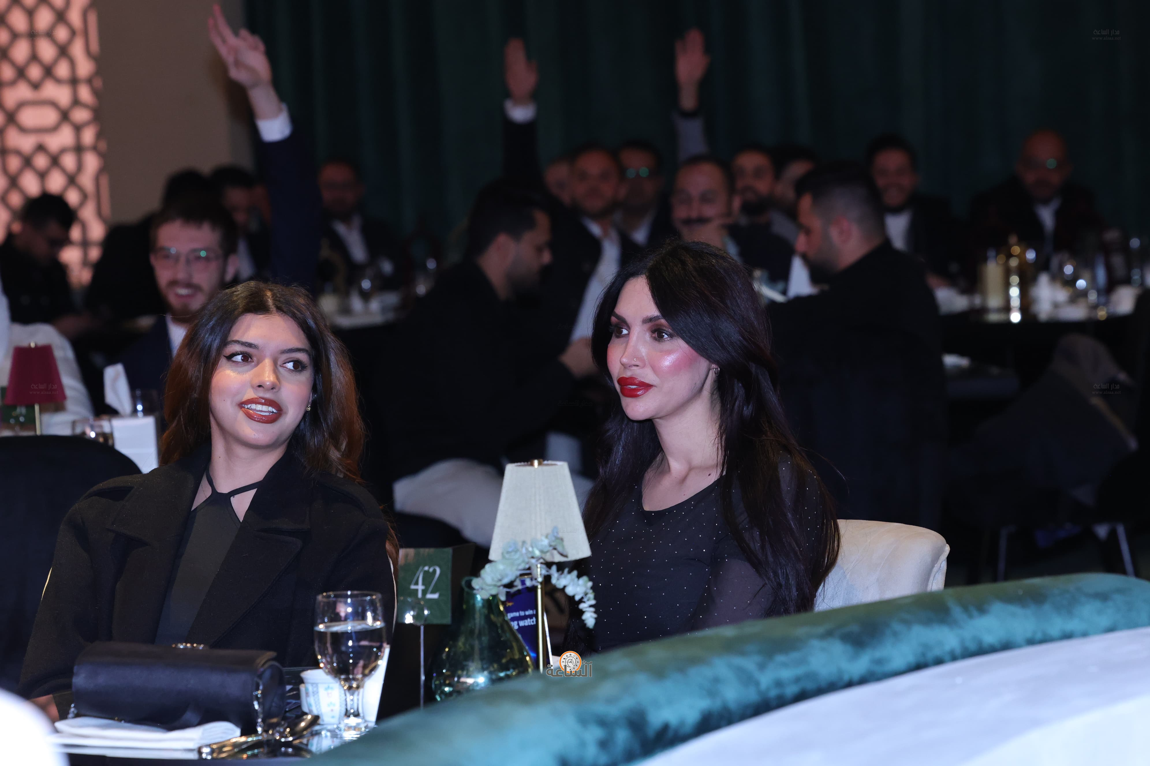 Madar Al-Saa Images 0.7497707435171724