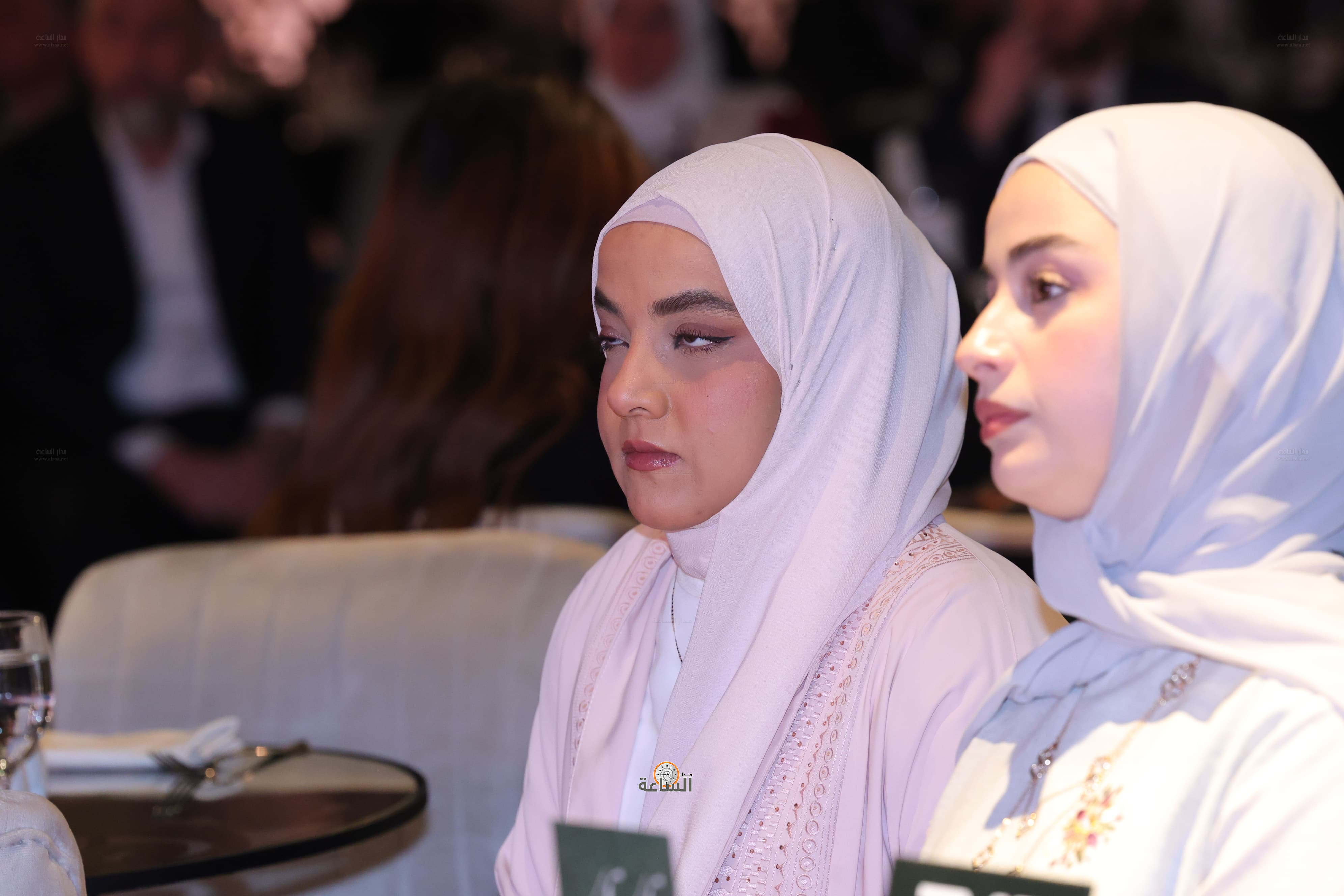 Madar Al-Saa Images 0.34114983184589