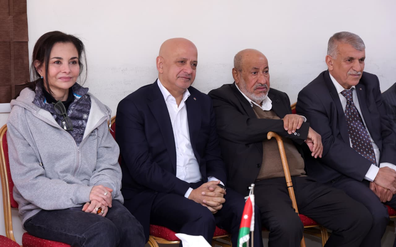 Madar Al-Saa Images 0.7710111782177341