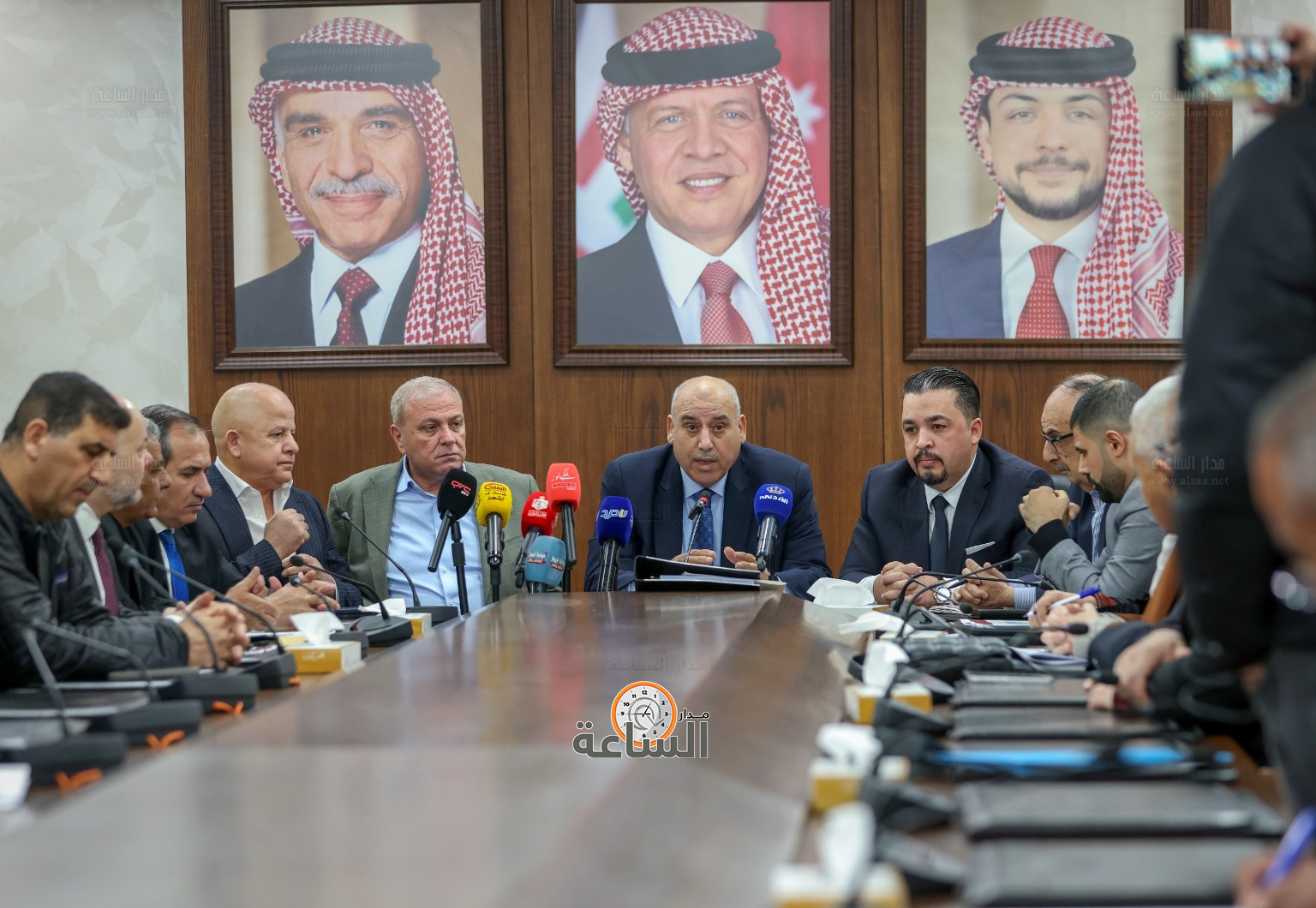 Madar Al-Saa Images 0.896024470731386