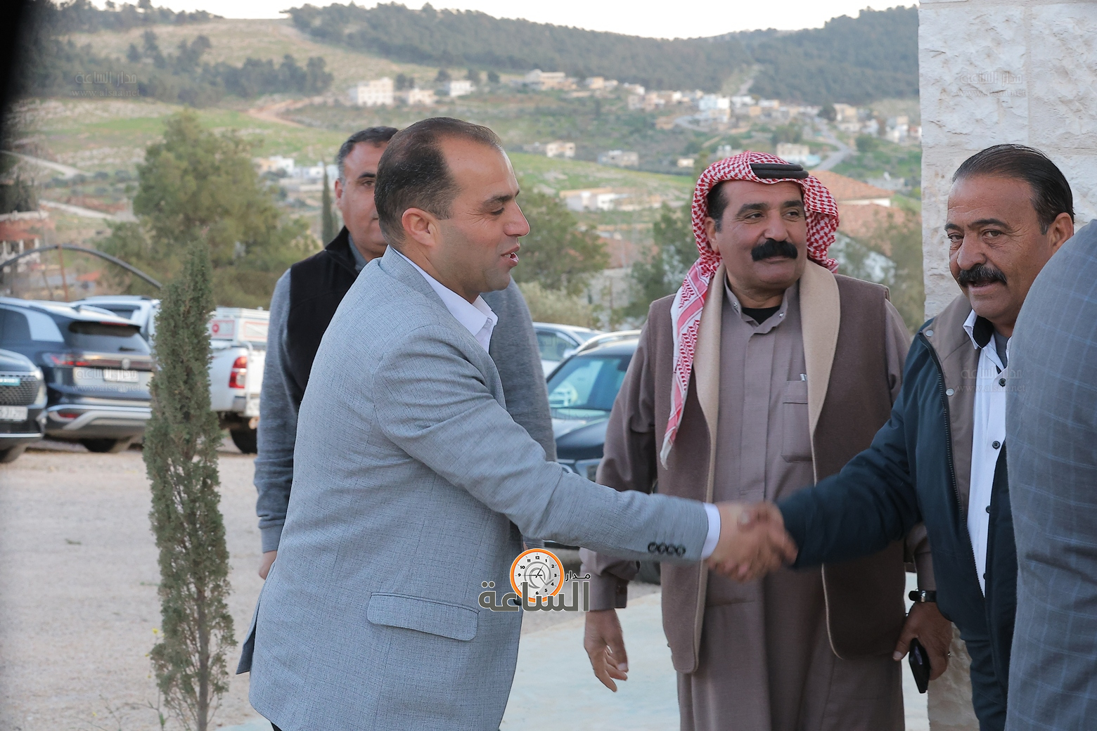 Madar Al-Saa Images 0.9153305473535616