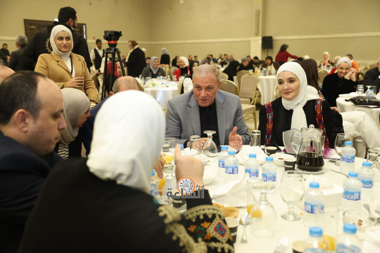 Madar Al-Saa Images 0.122357663442761