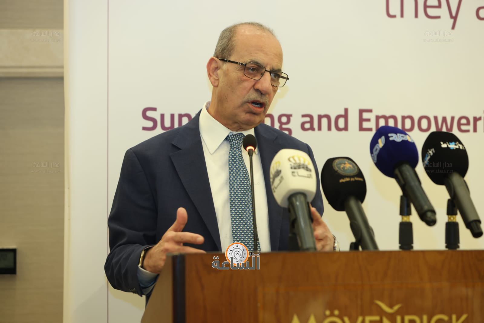 Madar Al-Saa Images 0.3864065488330727