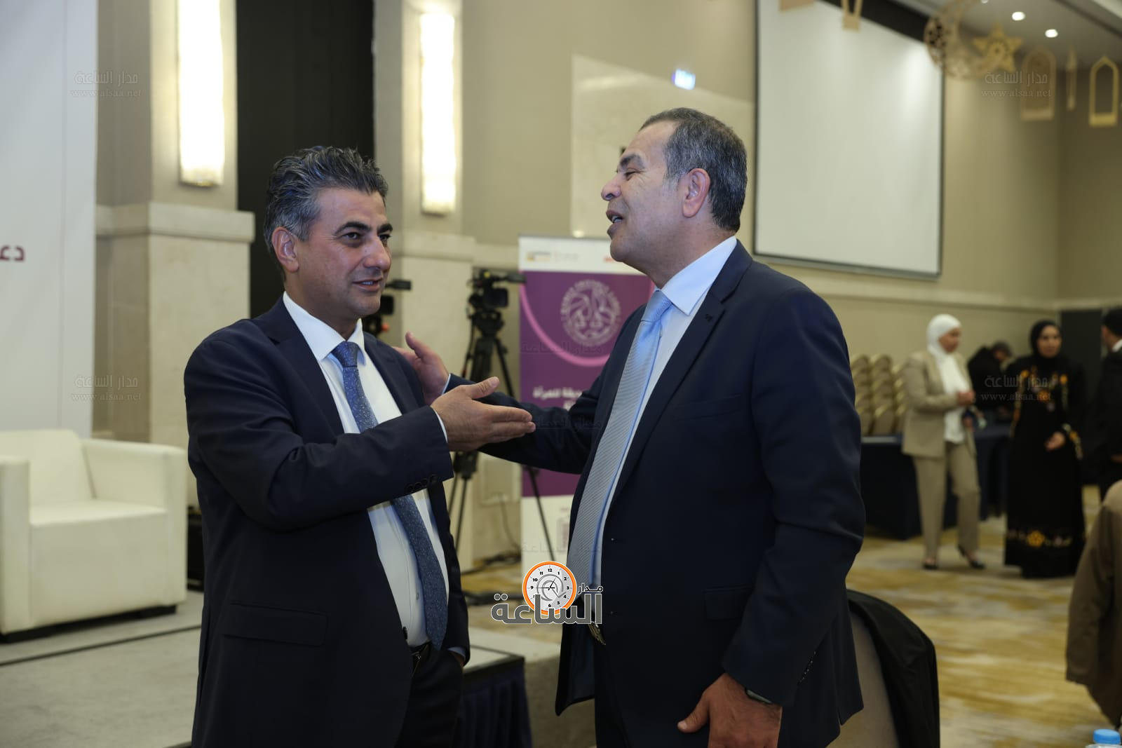 Madar Al-Saa Images 0.9611829592046277