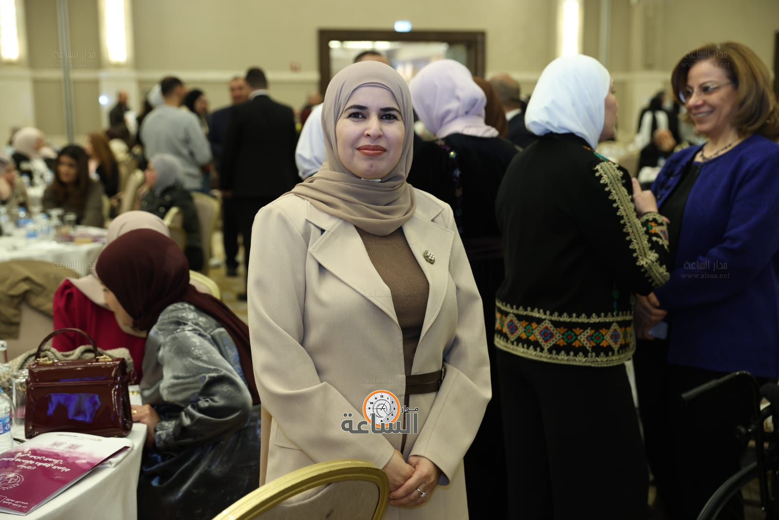 Madar Al-Saa Images 0.4258353865409159