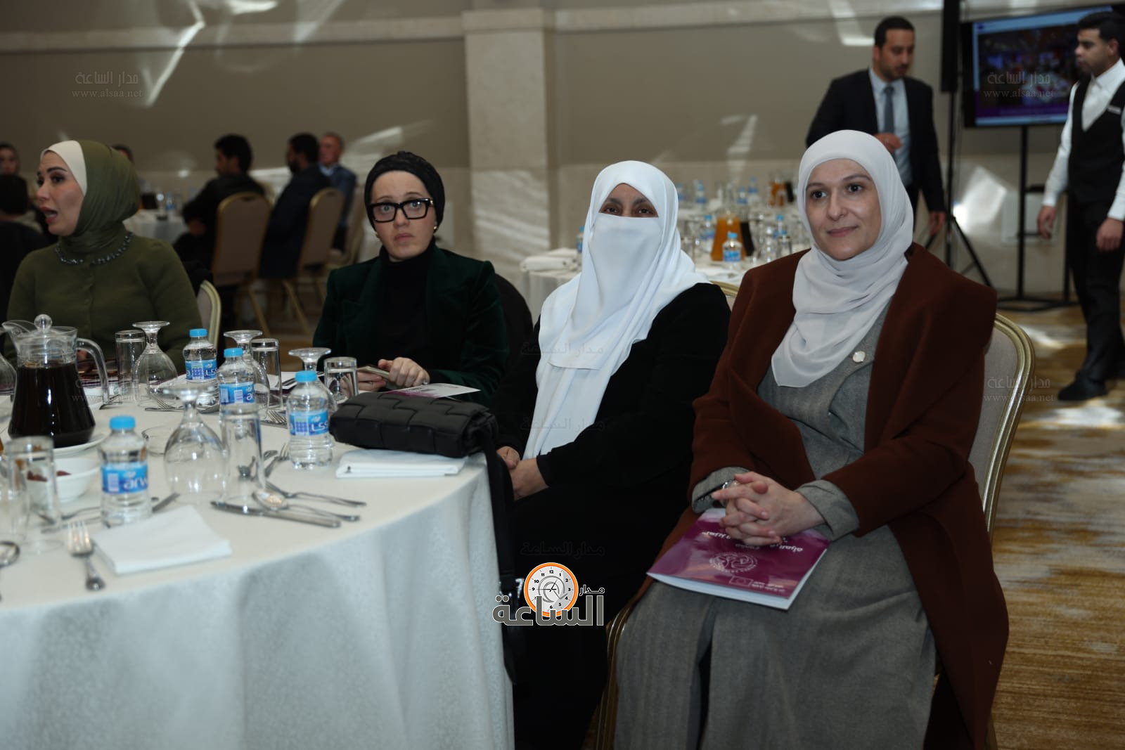 Madar Al-Saa Images 0.08856363105100162