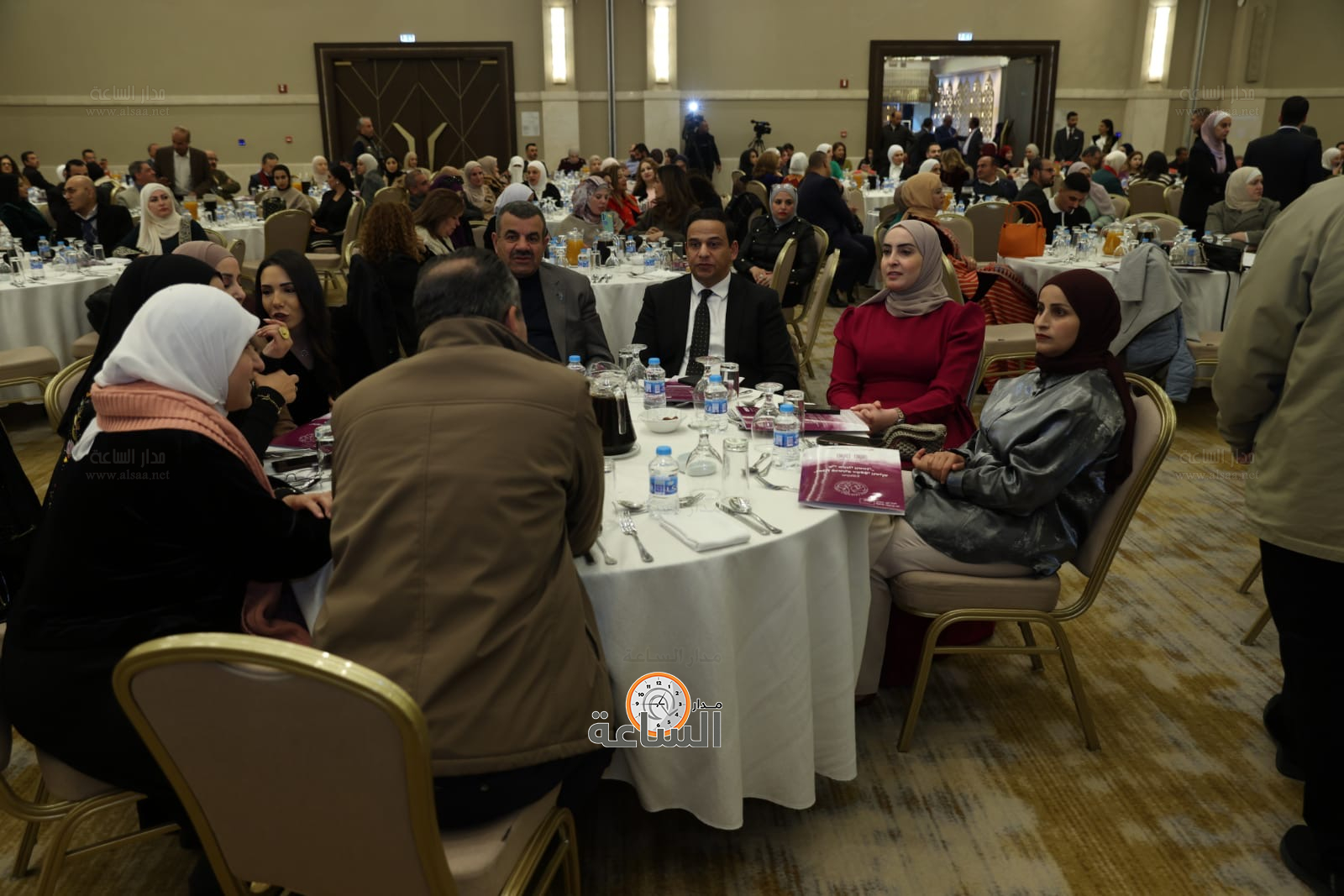 Madar Al-Saa Images 0.5400384094651967