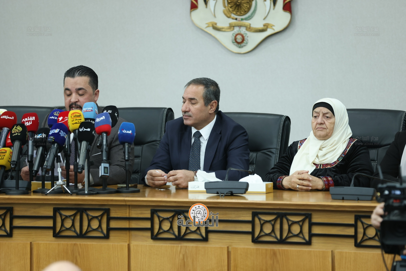 Madar Al-Saa Images 0.742133498869775