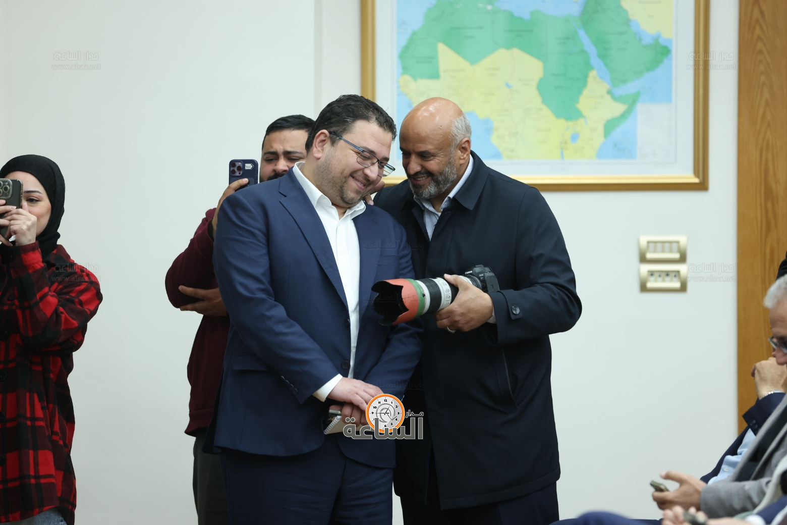 Madar Al-Saa Images 0.14866381014601404