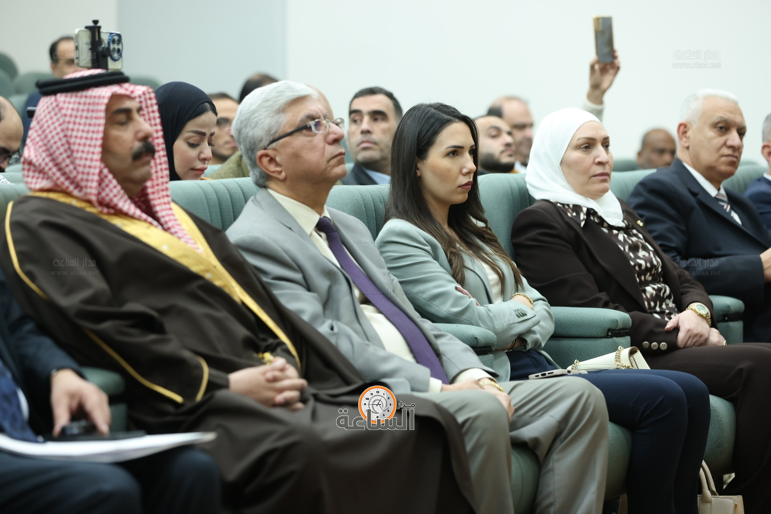 Madar Al-Saa Images 0.7176471905458215