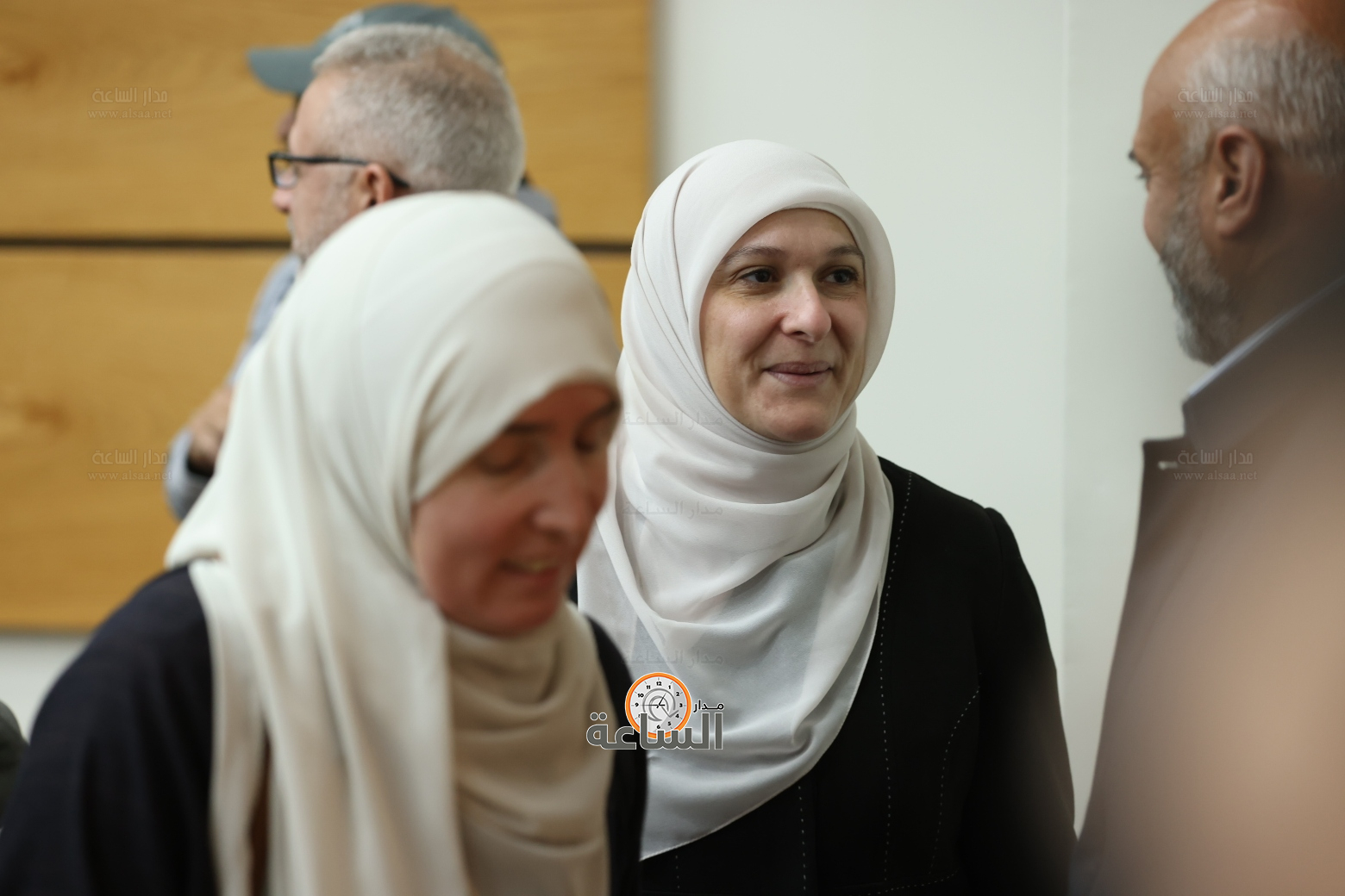 Madar Al-Saa Images 0.2358811919958439