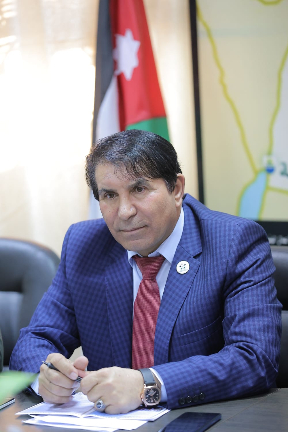 Madar Al-Saa Images 0.8783616124170006