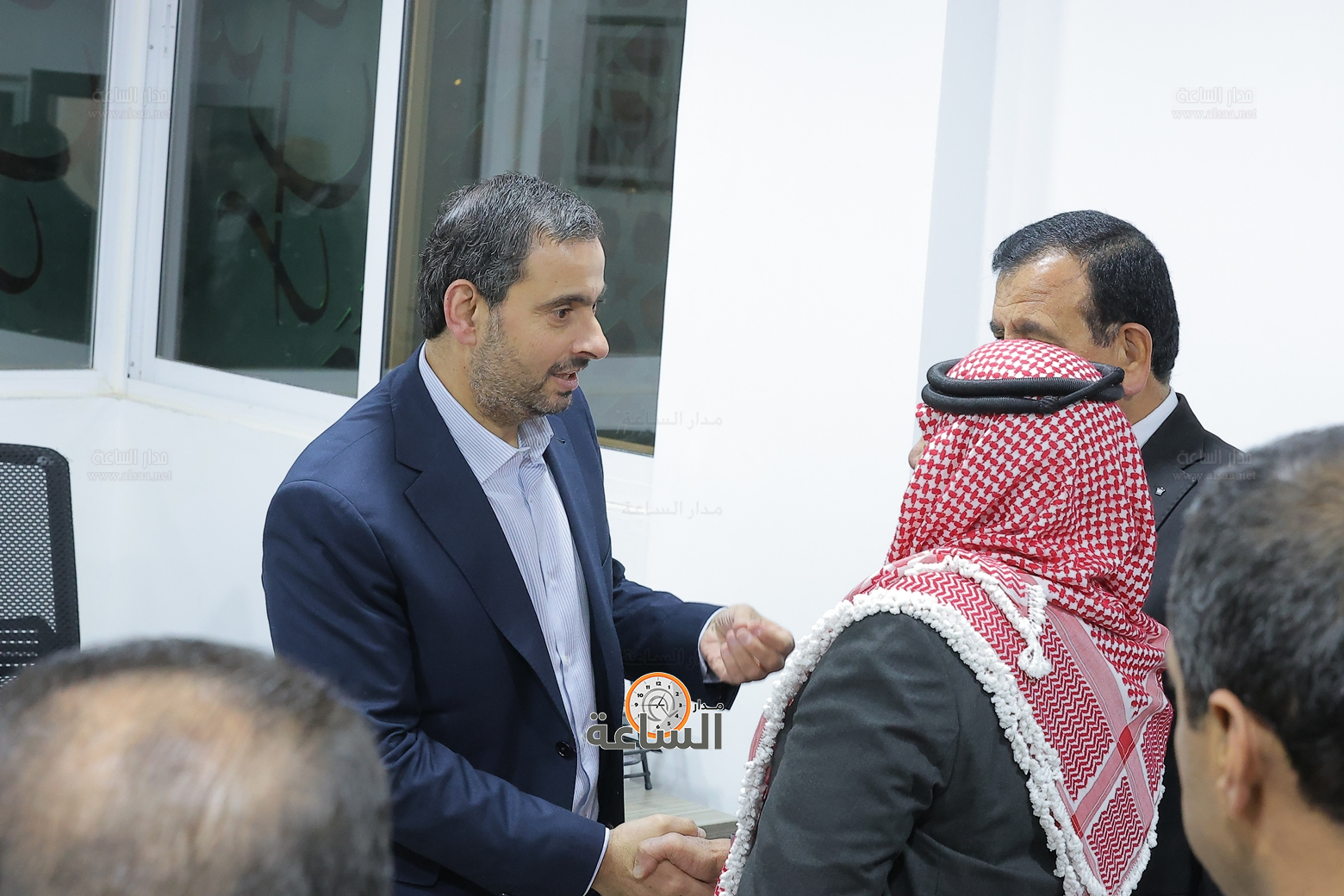 Madar Al-Saa Images 0.427759659752199