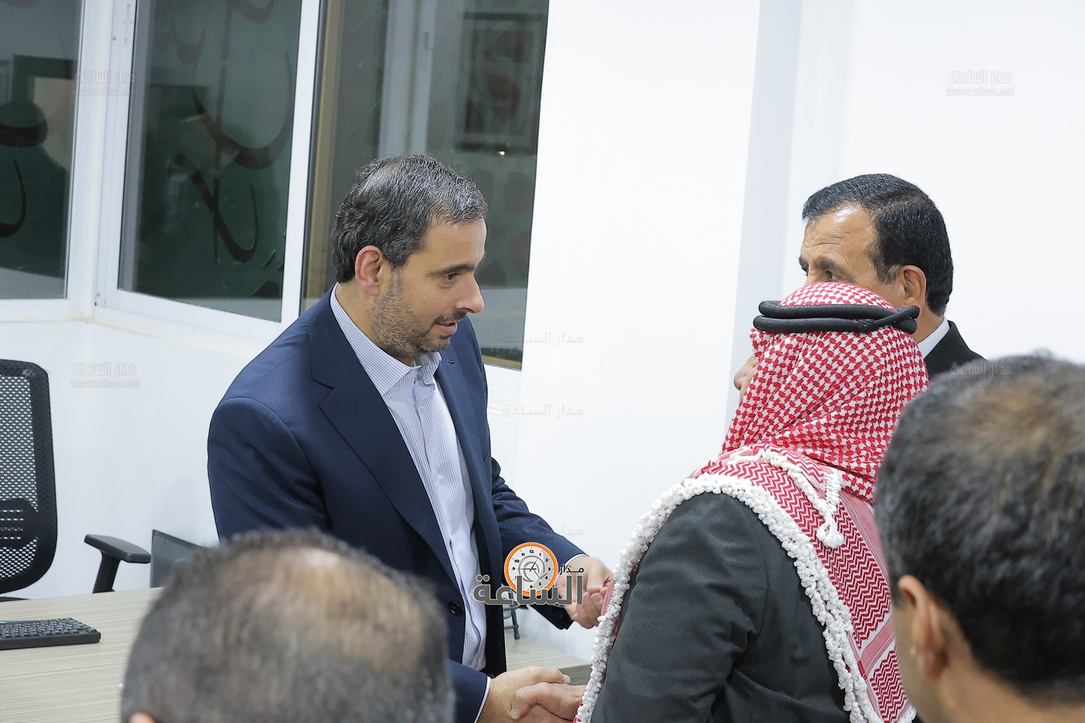 Madar Al-Saa Images 0.6531958784729487