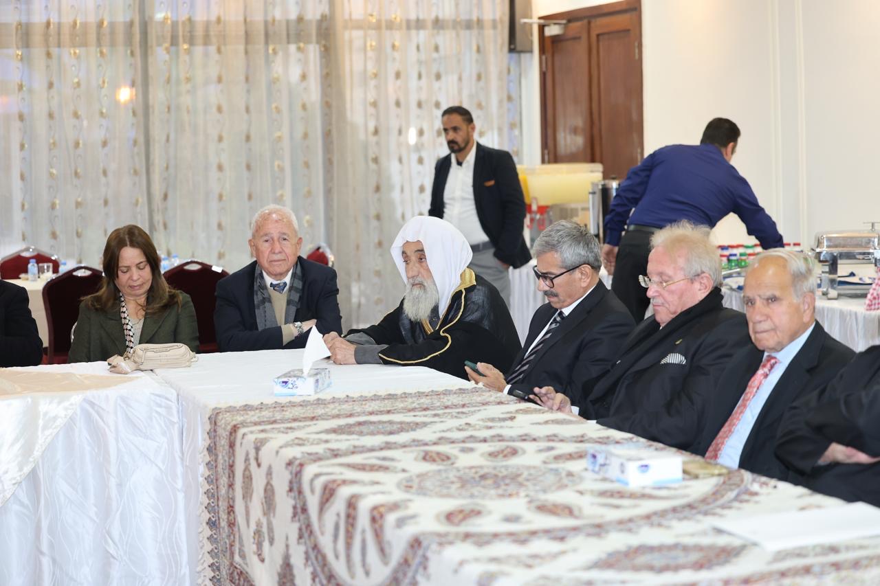 Madar Al-Saa Images 0.9168558446801977