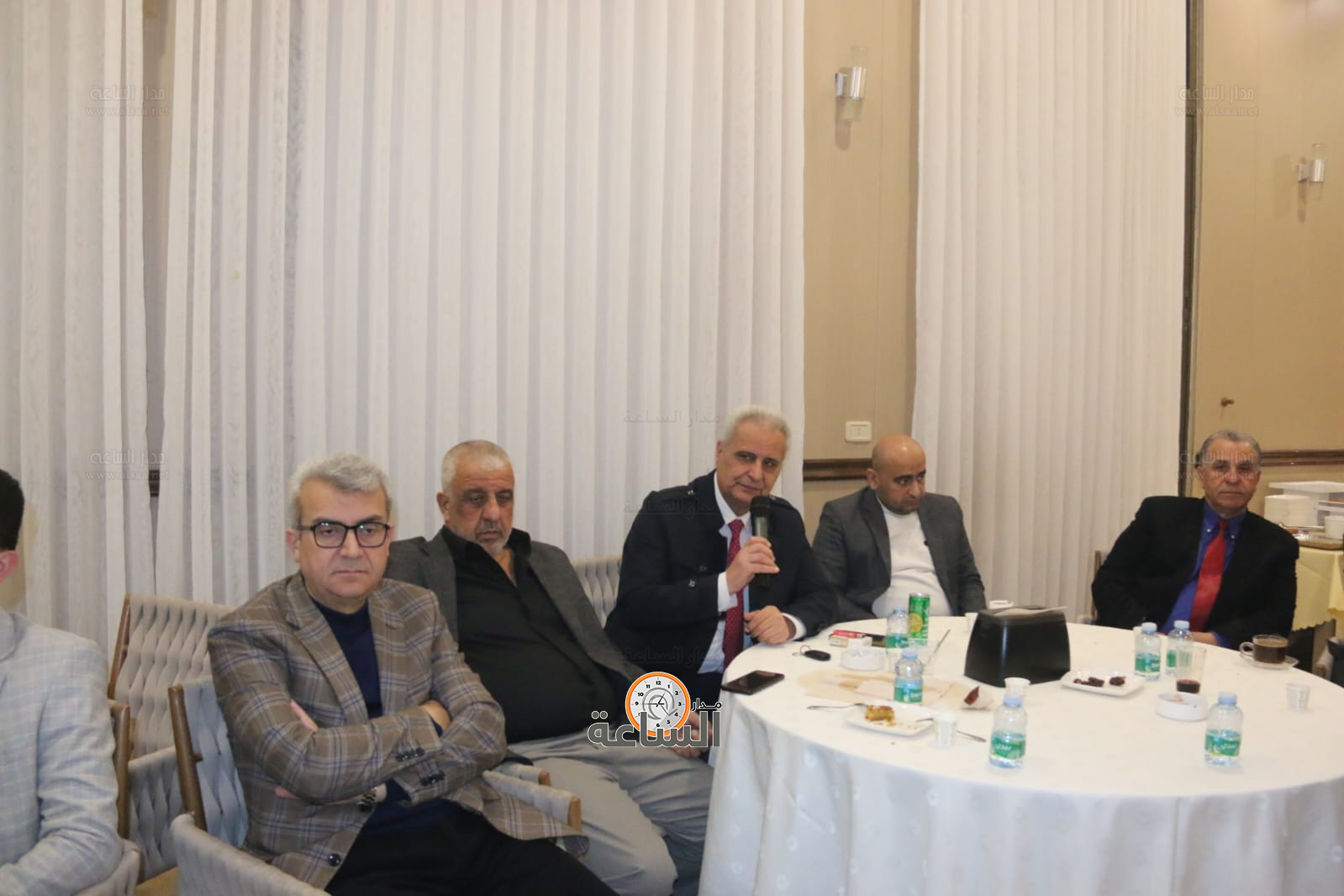 Madar Al-Saa Images 0.9631396621136804