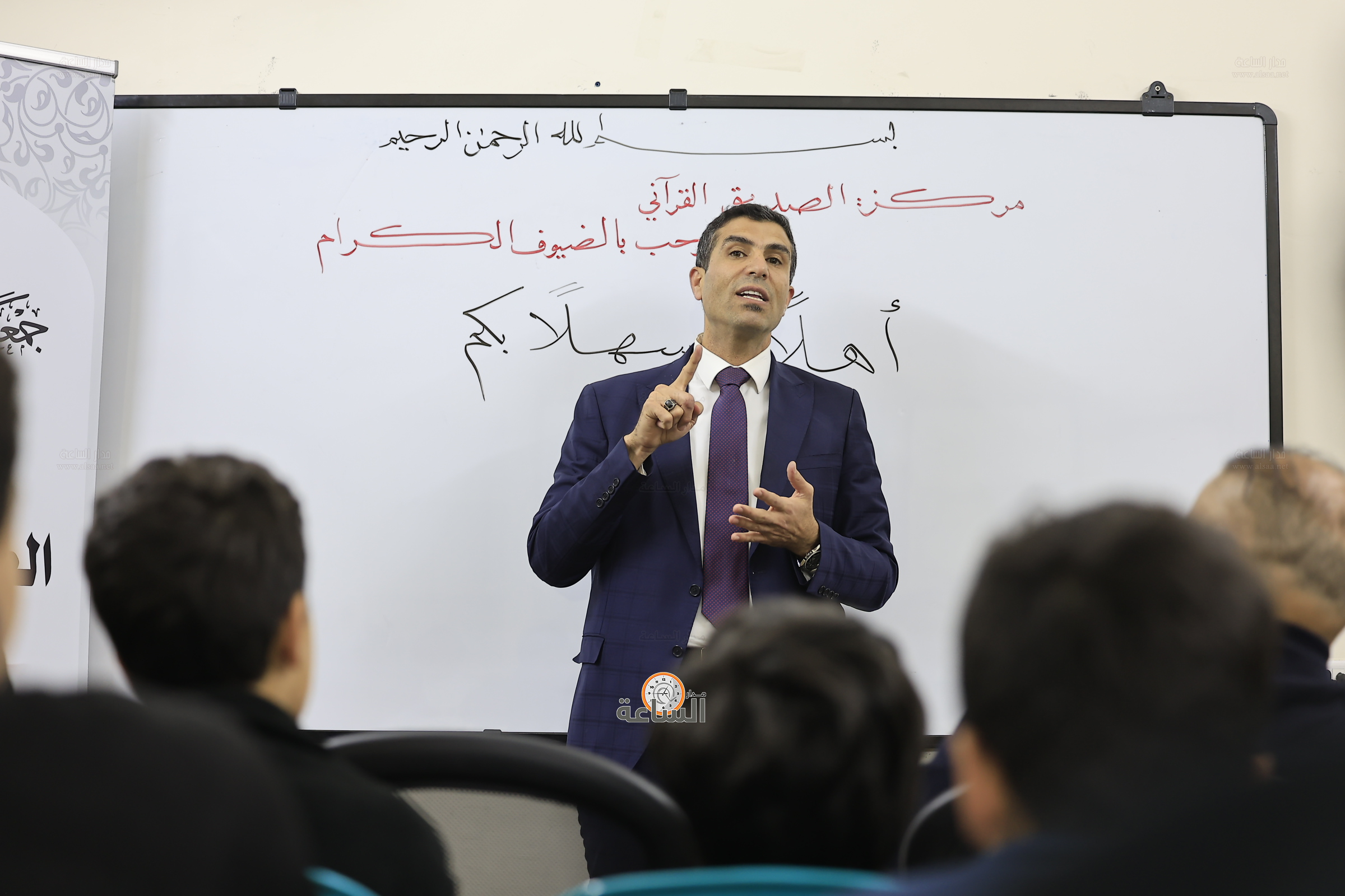 Madar Al-Saa Images 0.7721726388997904