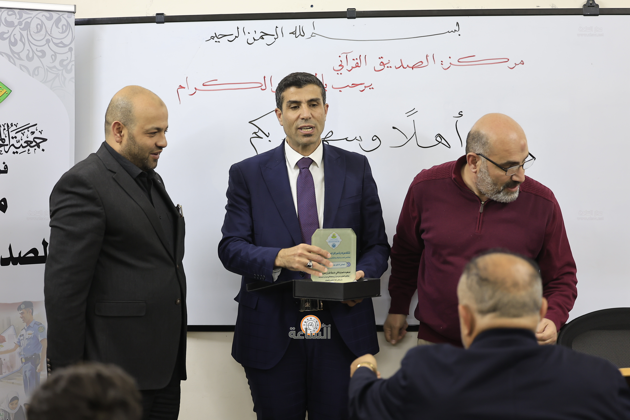 Madar Al-Saa Images 0.10332463173766027