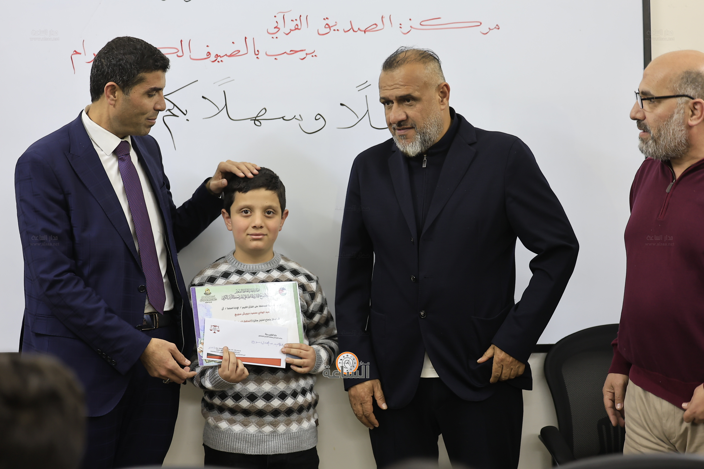 Madar Al-Saa Images 0.4393124278162106