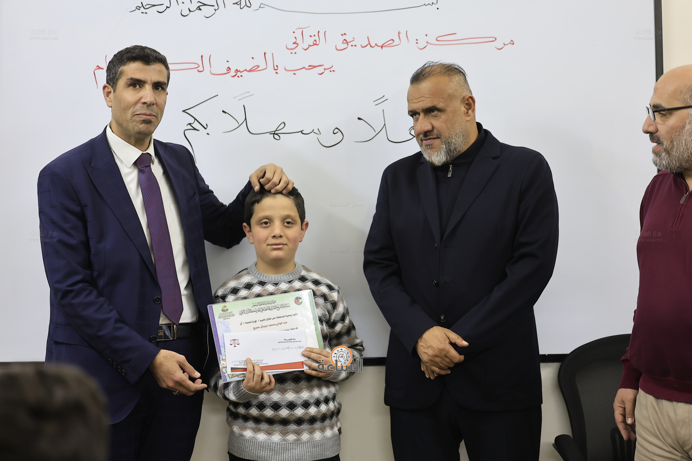 Madar Al-Saa Images 0.8159064141792324