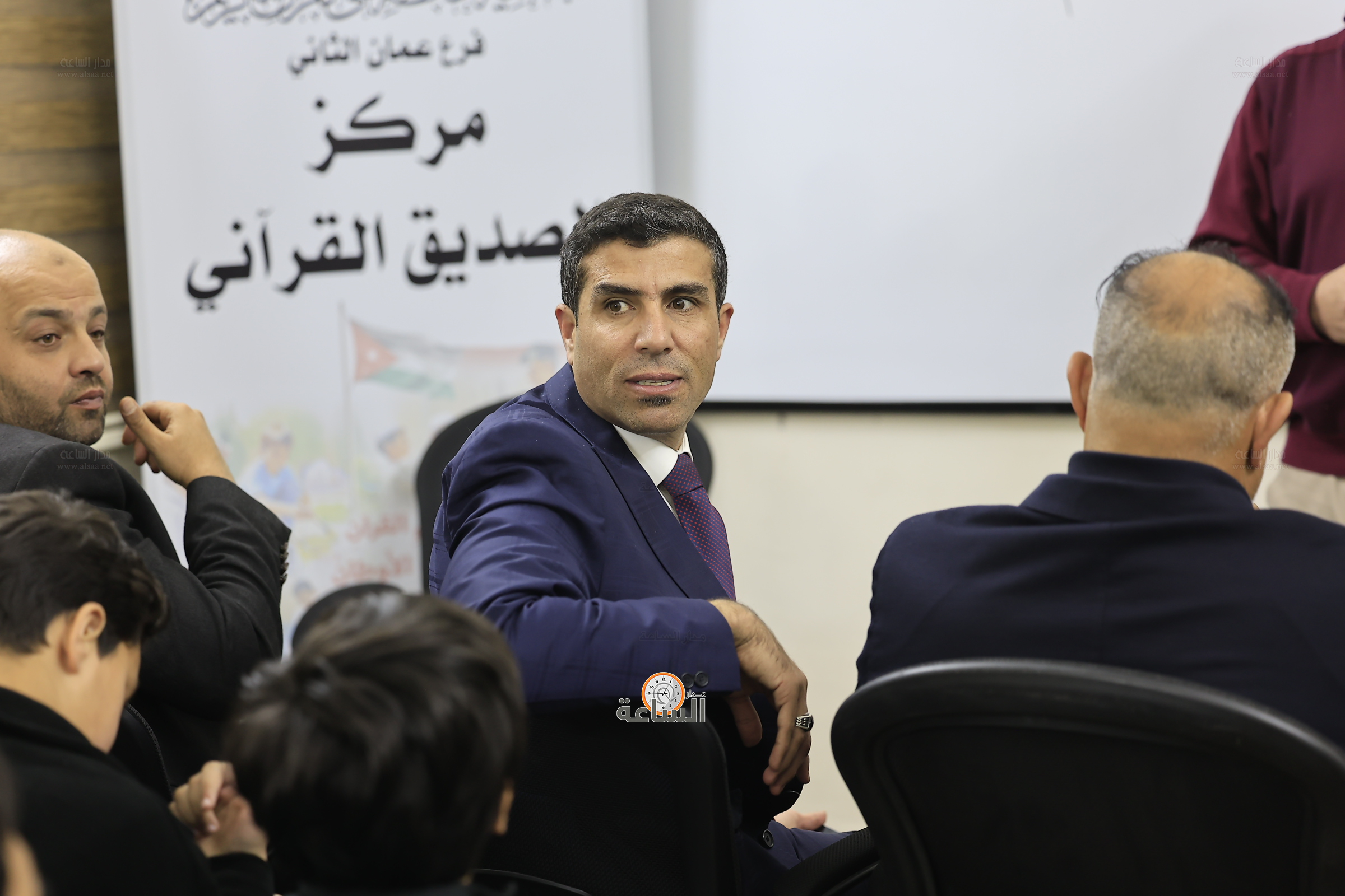 Madar Al-Saa Images 0.45317730765539355