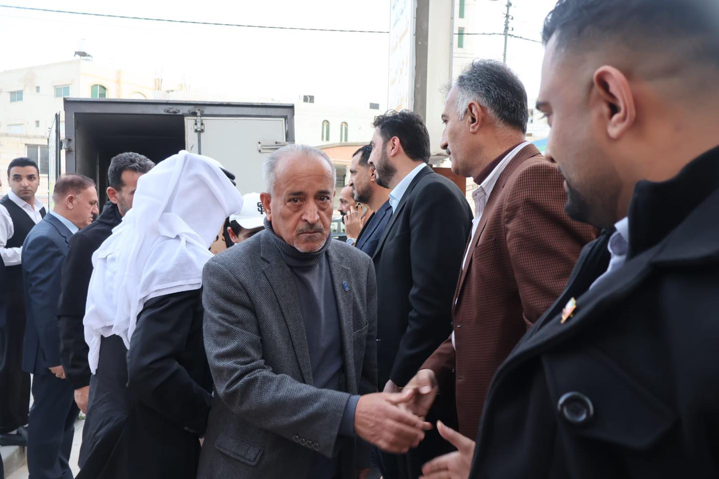 Madar Al-Saa Images 0.9992368057801225