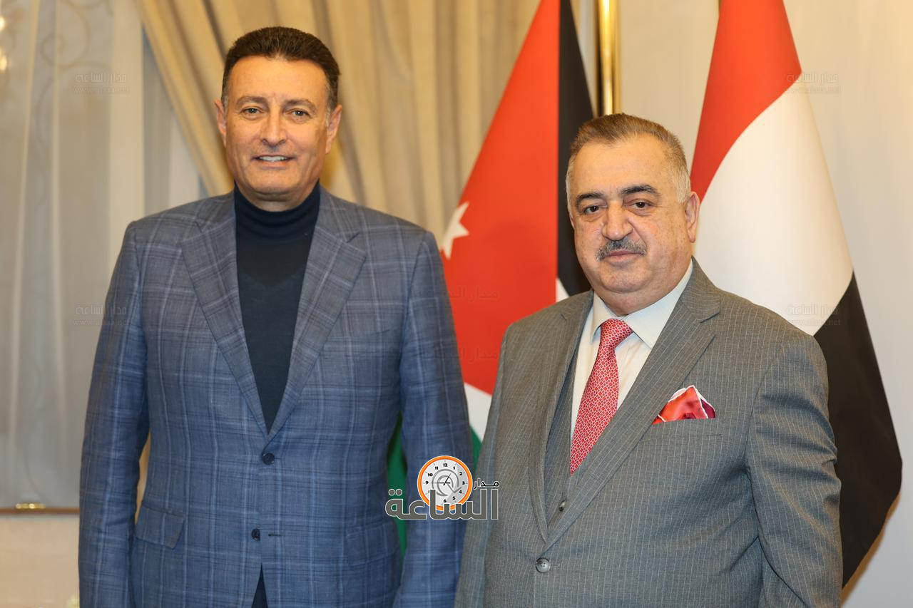 Madar Al-Saa Images 0.7722720804961426