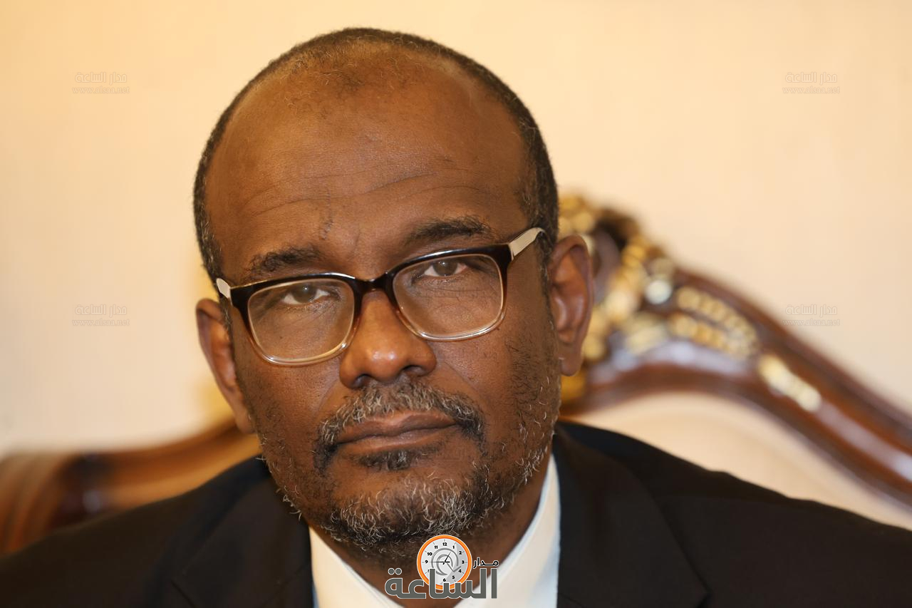 Madar Al-Saa Images 0.08875684927417049