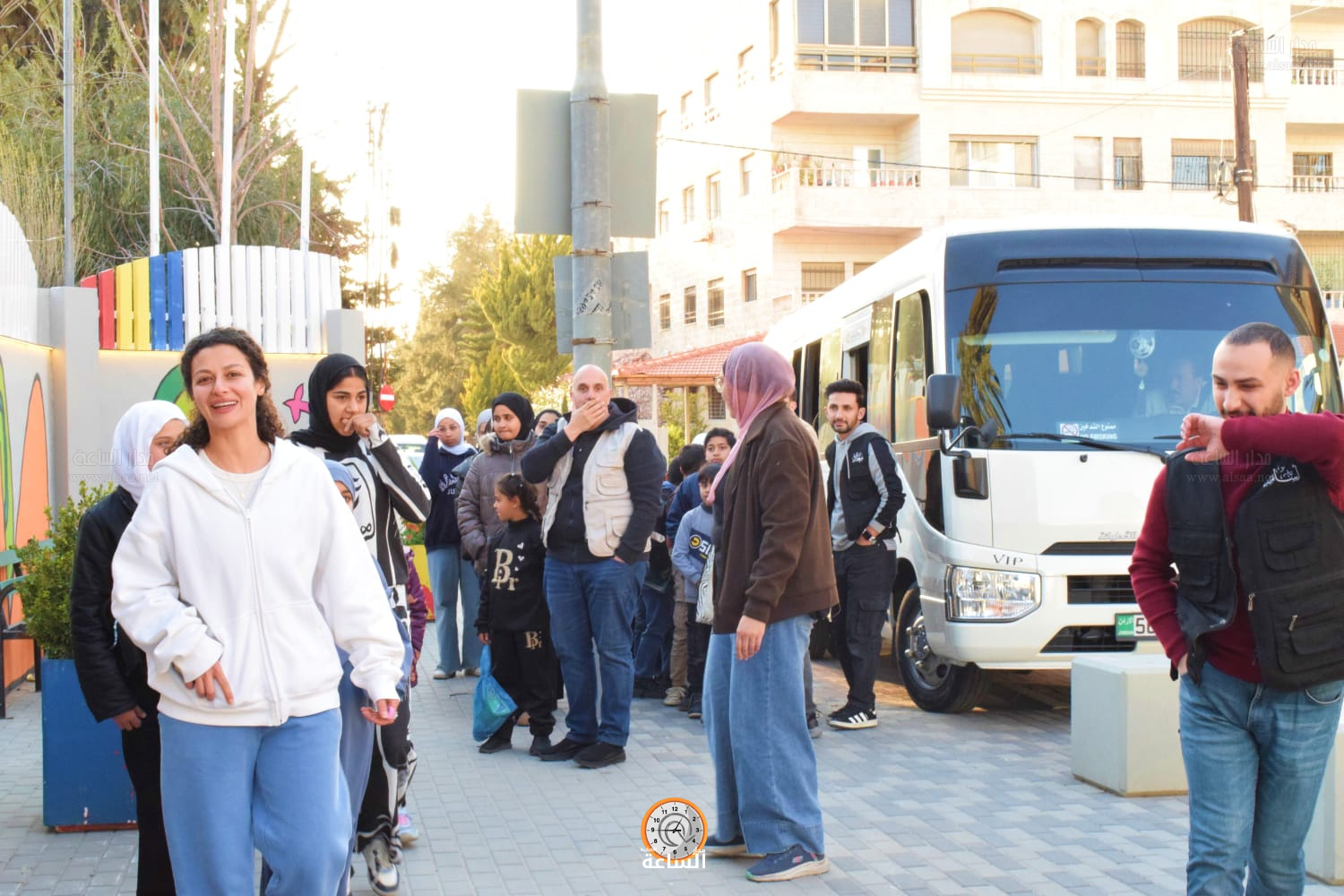 Madar Al-Saa Images 0.8838387029384451