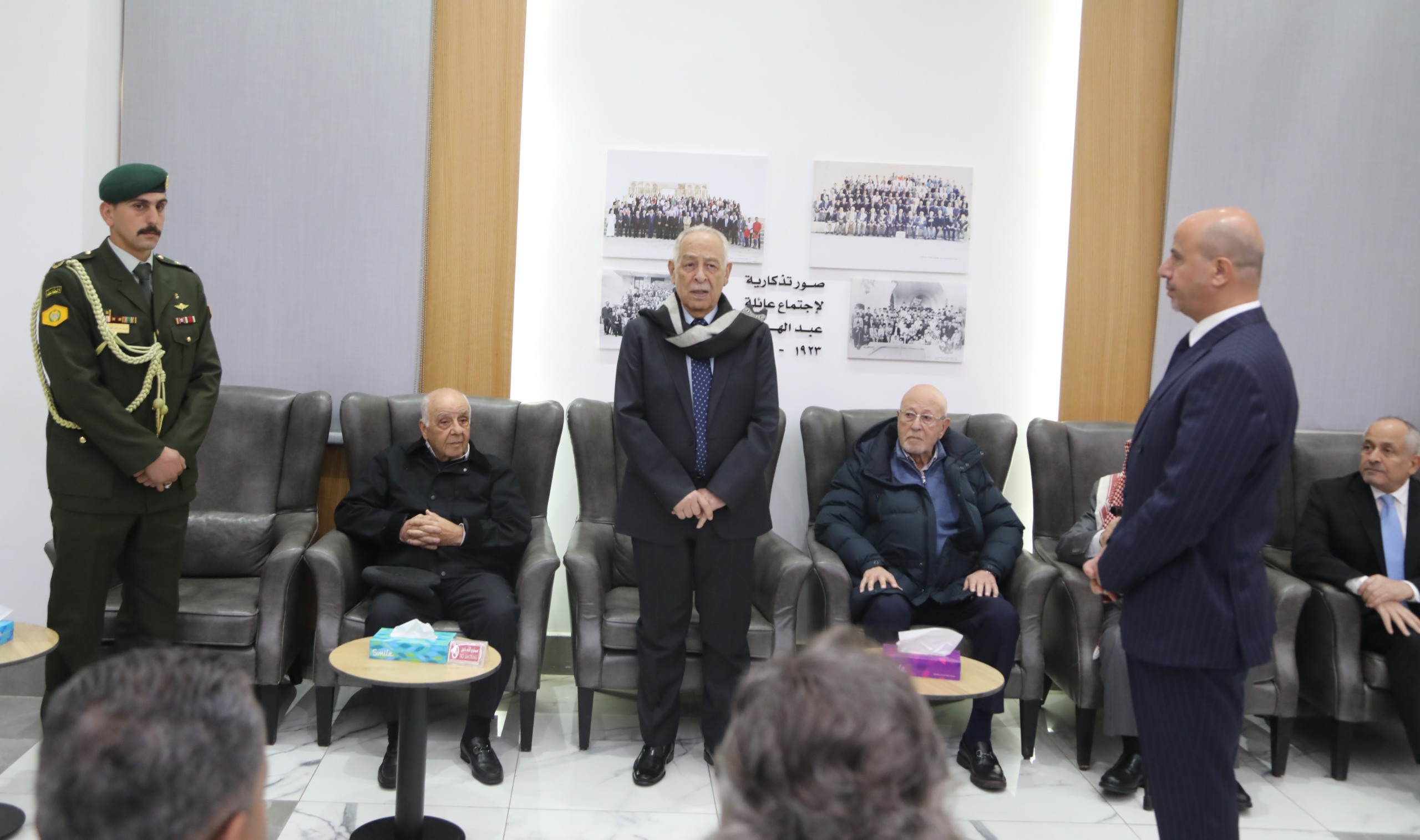 Madar Al-Saa Images 0.9031331755531534