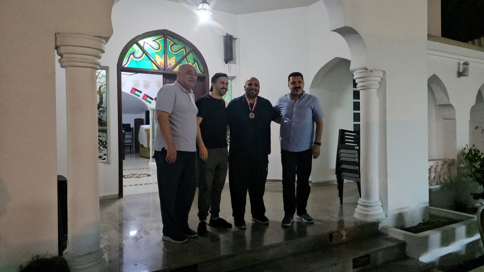 Madar Al-Saa Images 0.9792498500909136