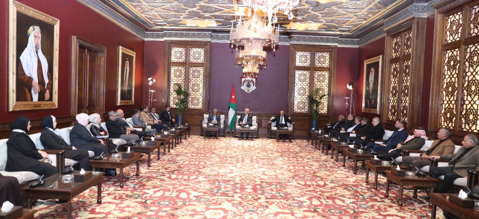 Madar Al-Saa Images 0.6416238912136227