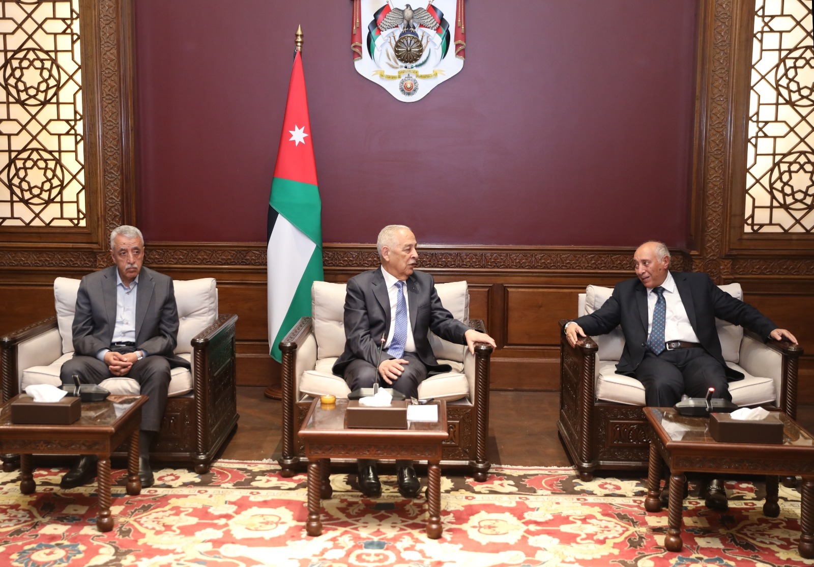 Madar Al-Saa Images 0.3687514205866381