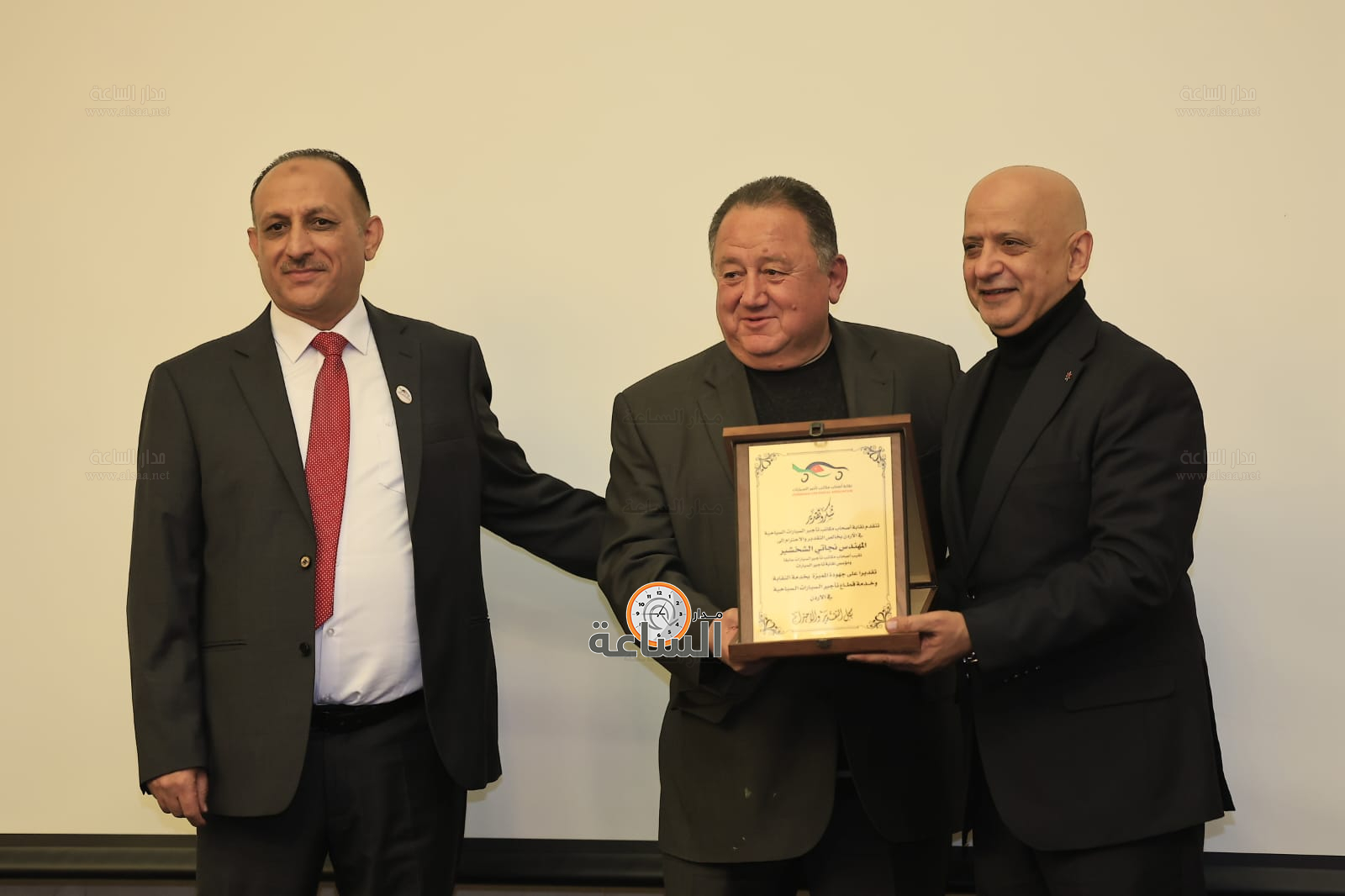 Madar Al-Saa Images 0.5173973570509592