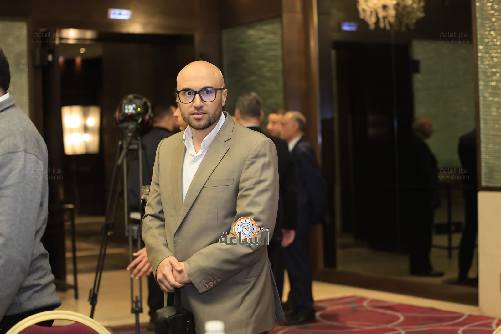 Madar Al-Saa Images 0.5355688327984746