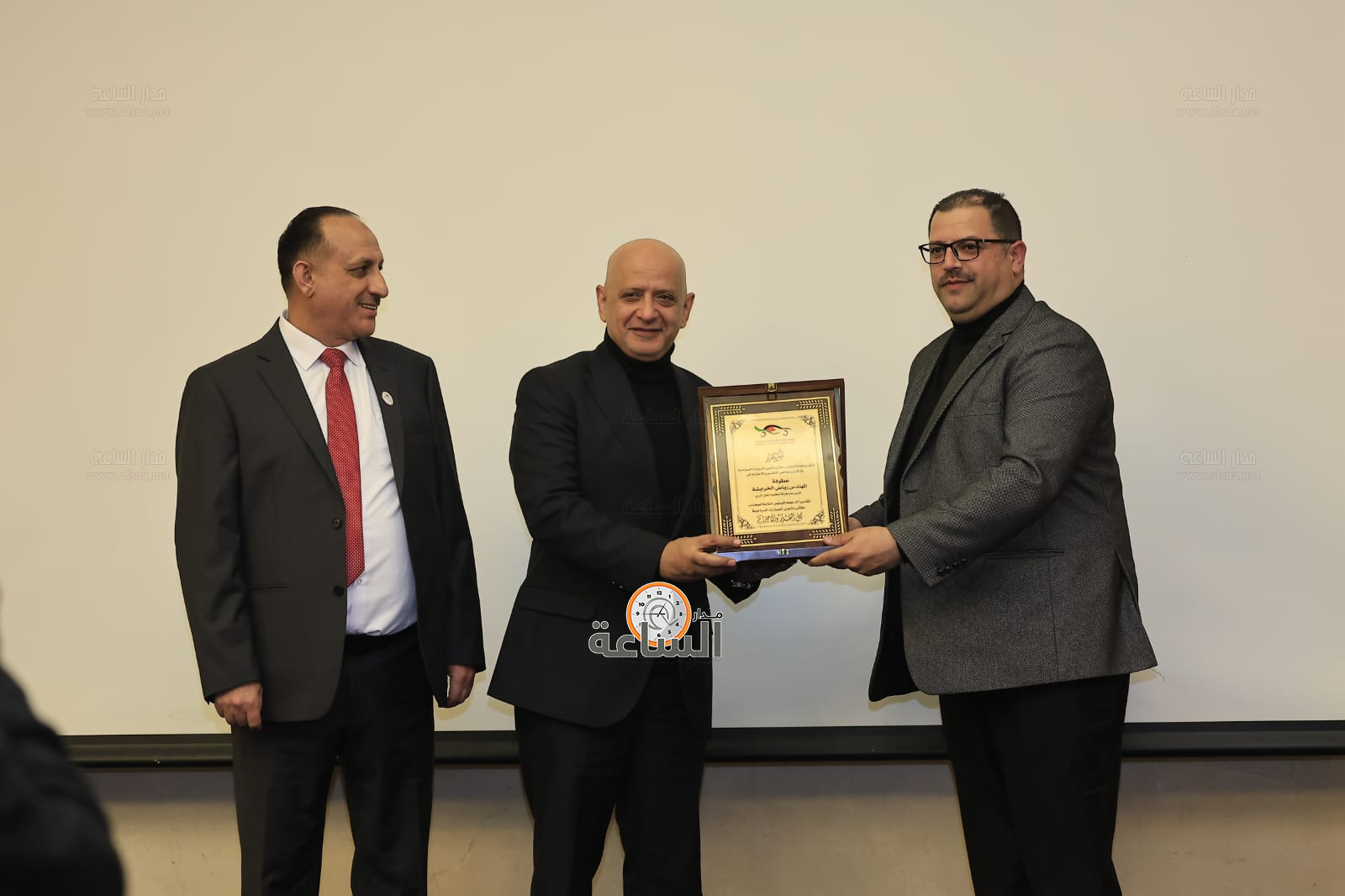 Madar Al-Saa Images 0.2972763284837857