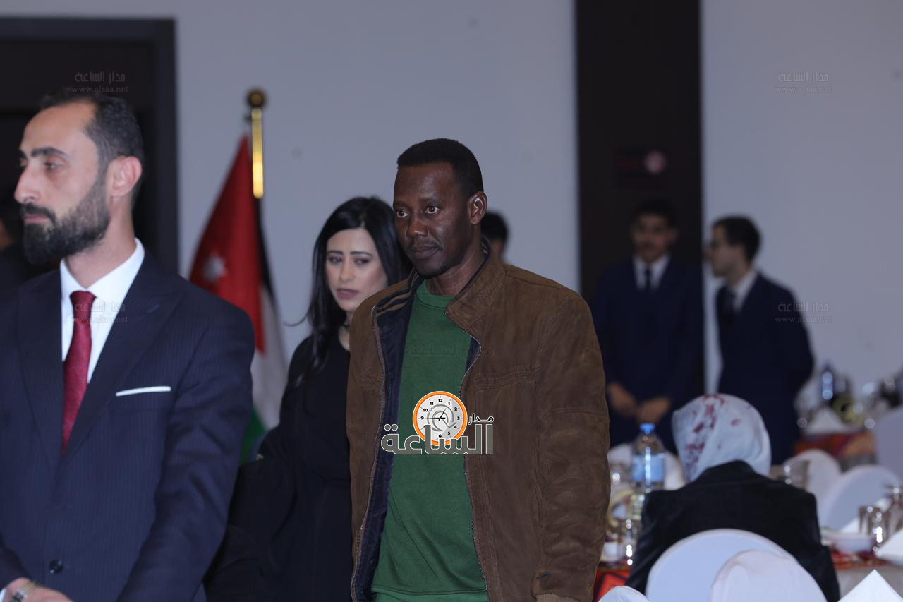 Madar Al-Saa Images 0.7683388507819242