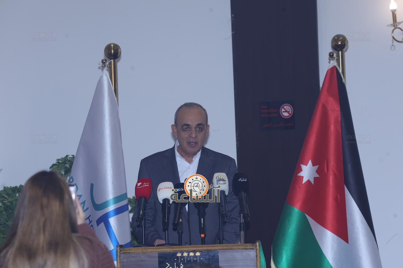 Madar Al-Saa Images 0.5454664562307371