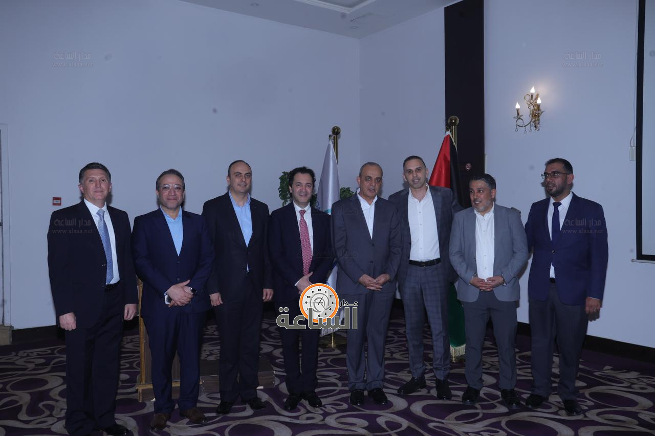 Madar Al-Saa Images 0.7537054368380934