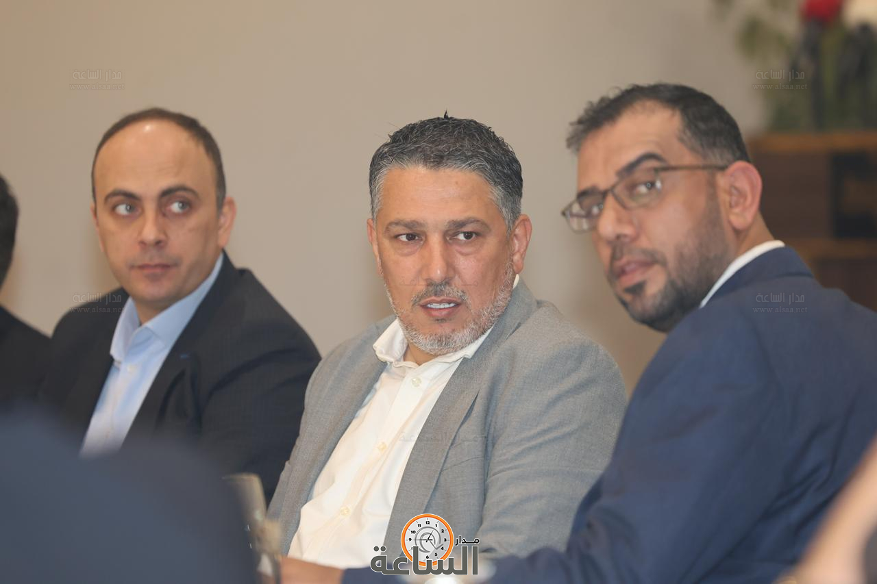 Madar Al-Saa Images 0.37319883543531207