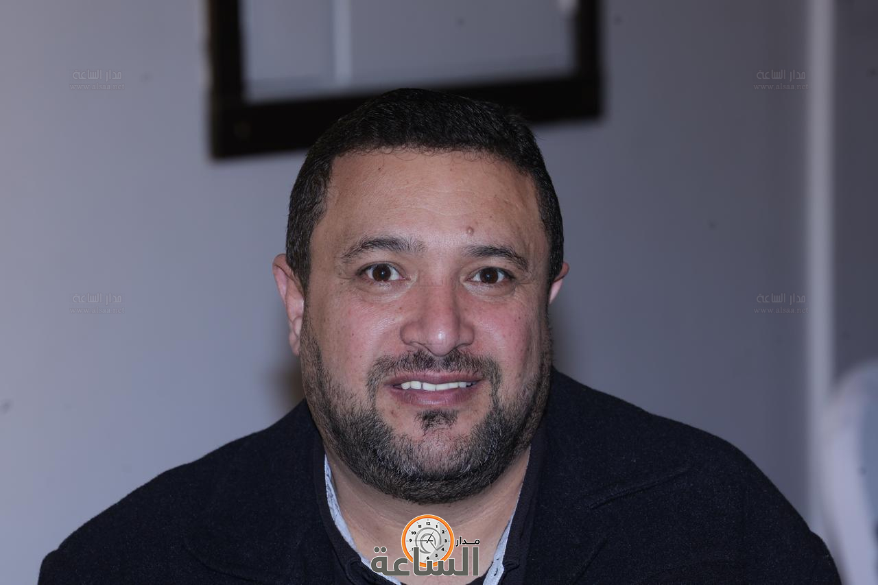 Madar Al-Saa Images 0.61684145743803