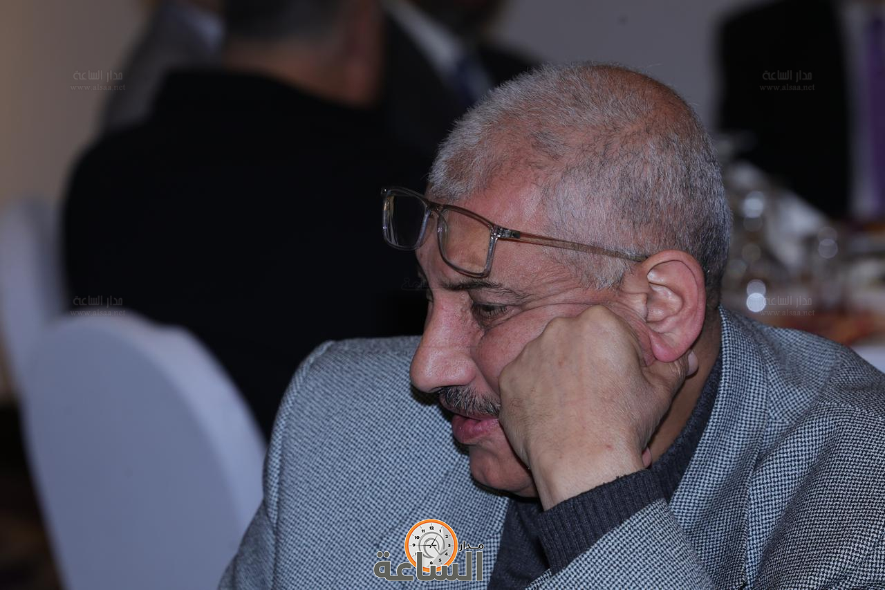 Madar Al-Saa Images 0.18108723087222123