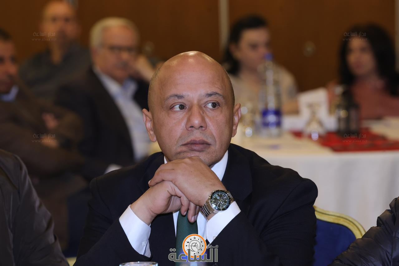 Madar Al-Saa Images 0.24160052055862247