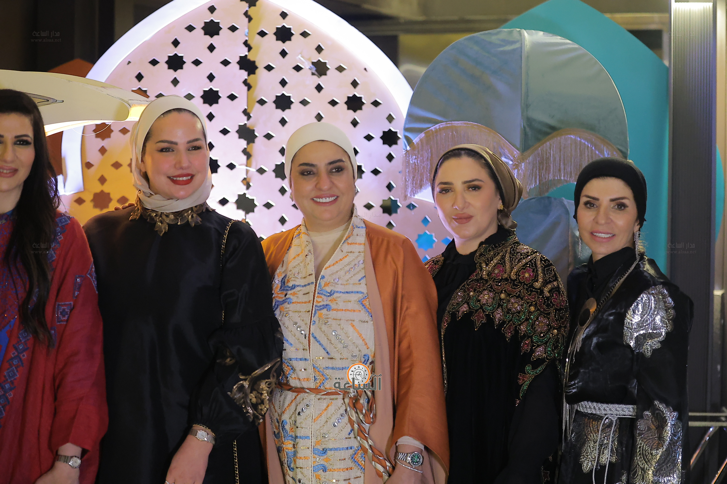 Madar Al-Saa Images 0.34312591163391226