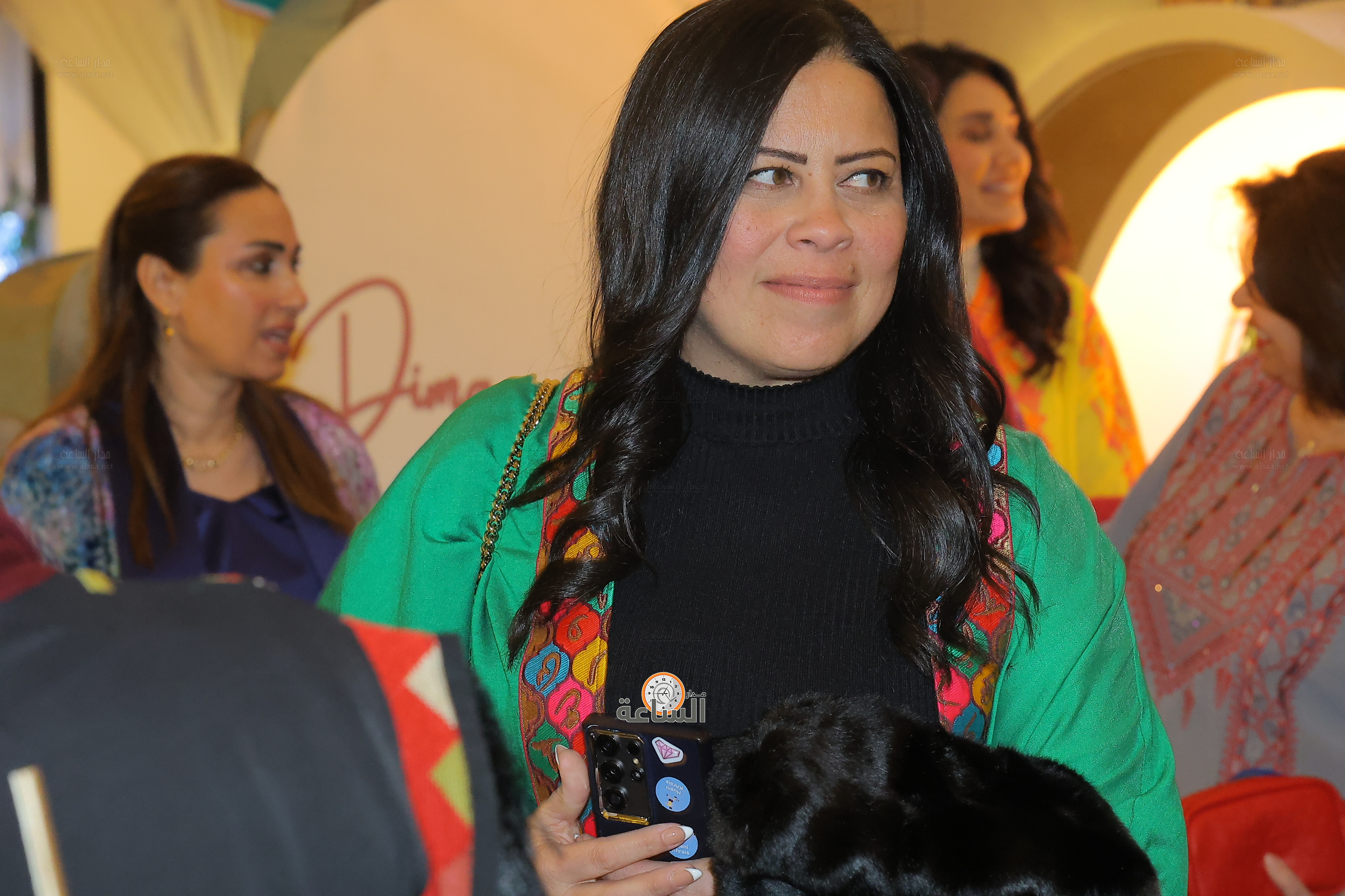 Madar Al-Saa Images 0.824128393967495