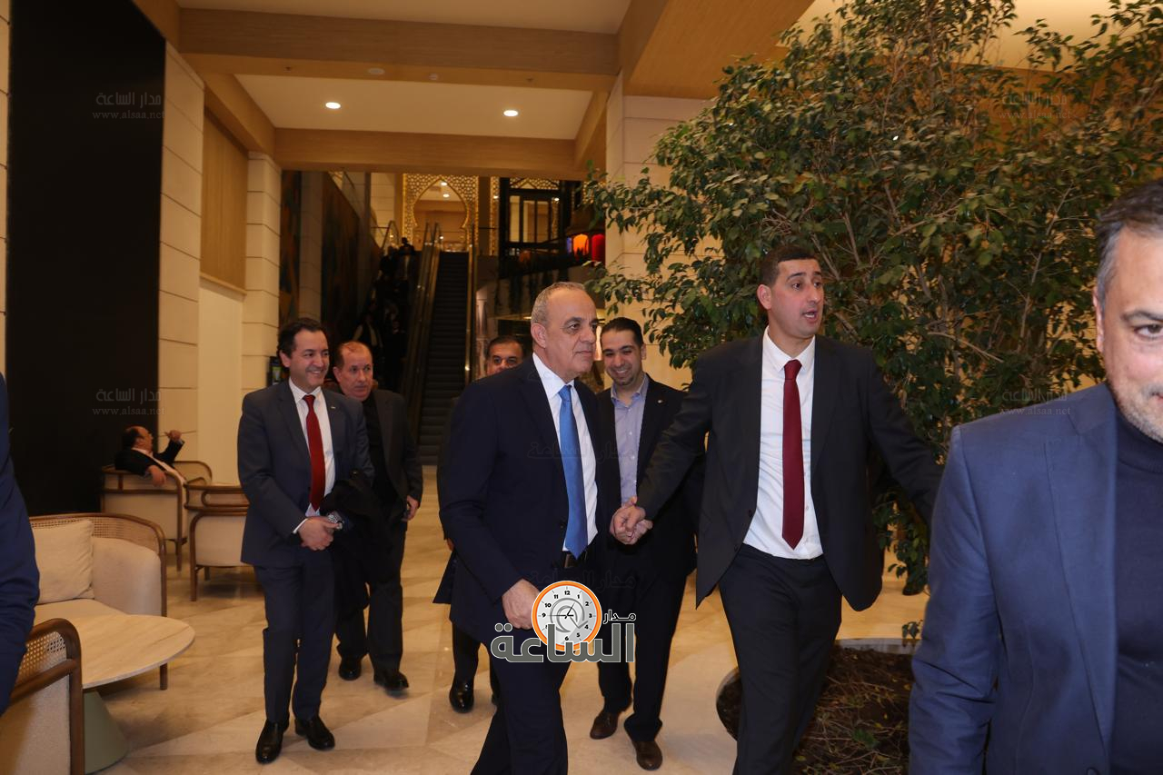 Madar Al-Saa Images 0.6051720775157644